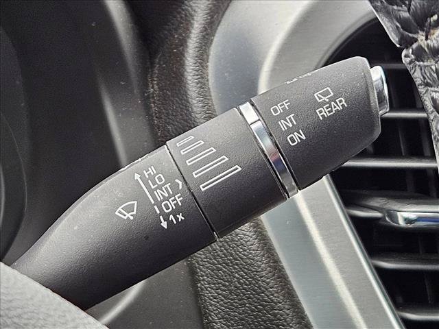 Used 2018 GMC Acadia SLT AWD/4WD image 25