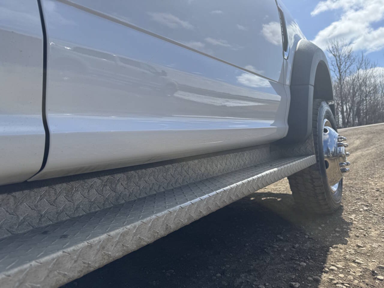 Used 2018 Ford F550 4x4 Regular Cab Super Duty image 15