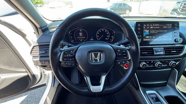 Used 2018 Honda Accord Touring image 26