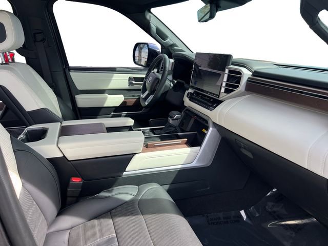 Used 2023 Toyota Sequoia Capstone AWD/4WD image 20