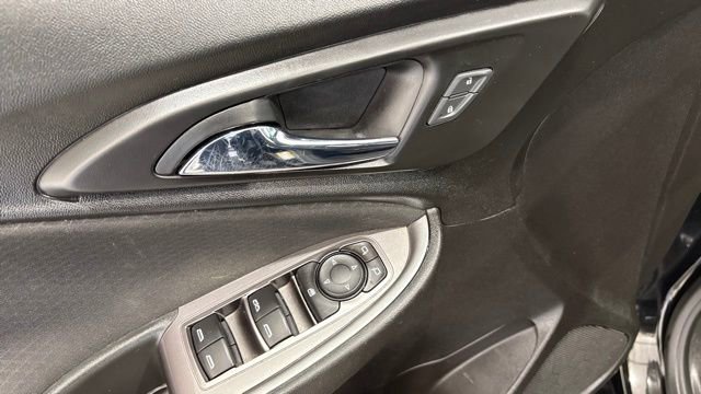 Used 2022 Chevrolet Malibu LT image 14