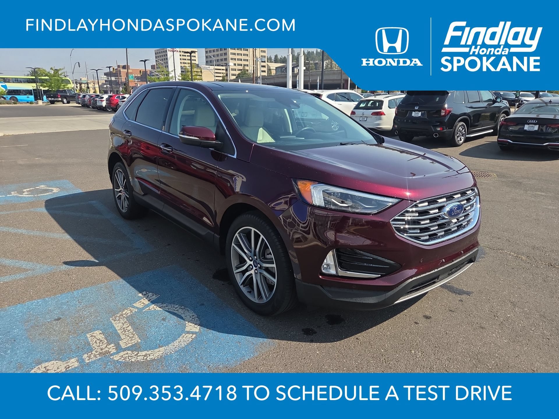Used 2022 Ford Edge Titanium w/ Equipment Group 301A AWD/4WD image 7