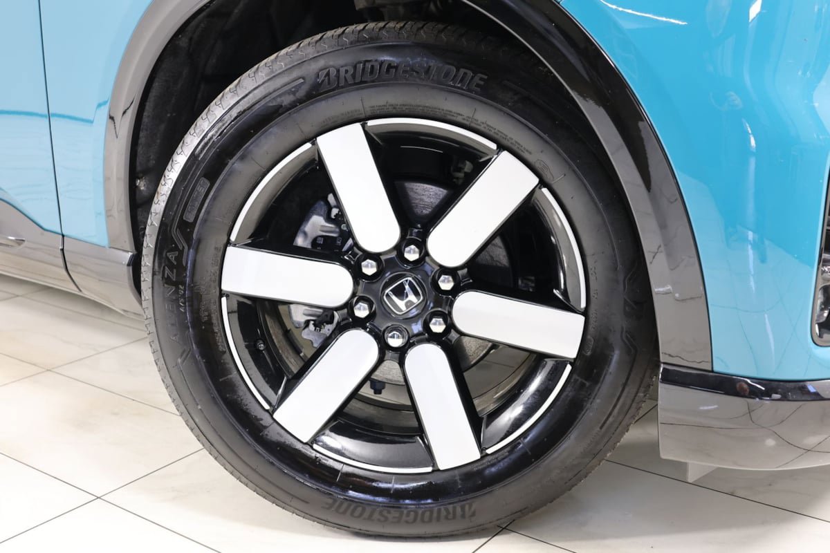 Used 2025 Honda Prologue Touring image 14