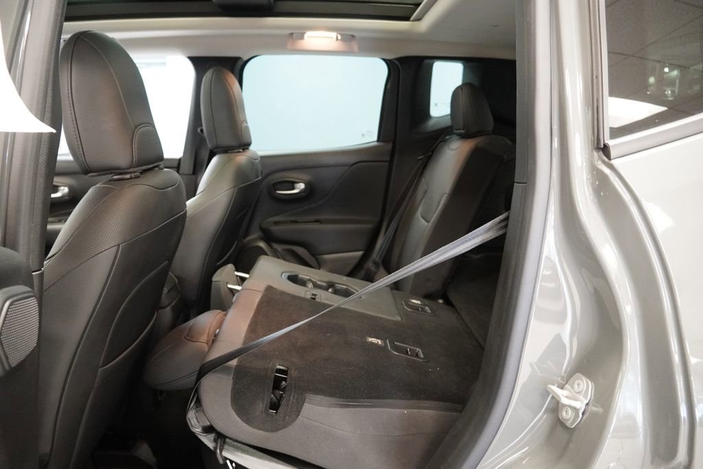 Used 2022 Jeep Renegade Limited w/ Sun, Sound & Wheels Group image 27