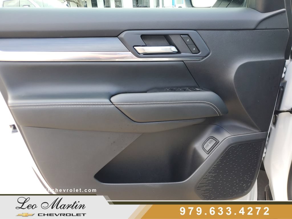 Used 2026 GMC Terrain Elevation w/ Elevation Premium Package FWD image 17