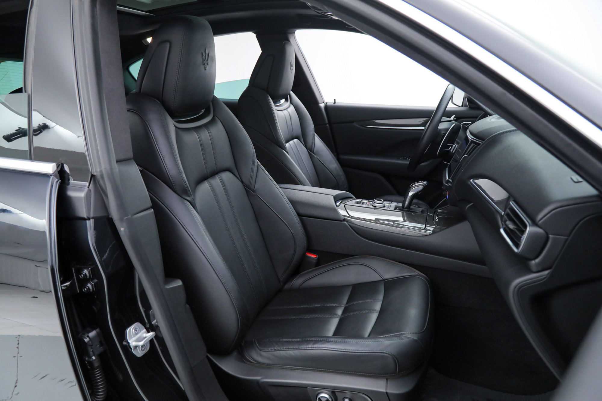 Certified 2022 Maserati Levante Modena S AWD/4WD image 11