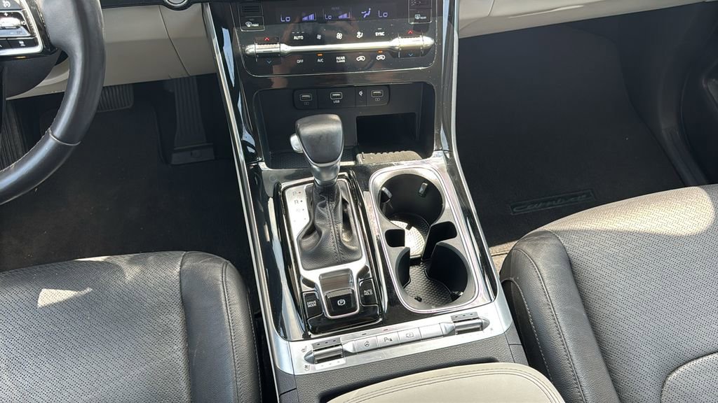 Used 2024 Kia Carnival SX Prestige FWD image 24