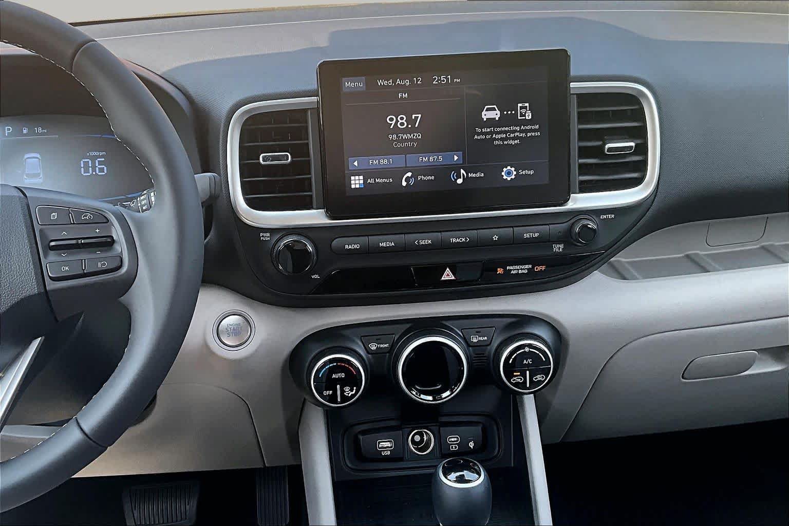 New 2026 Hyundai Venue SEL FWD image 6