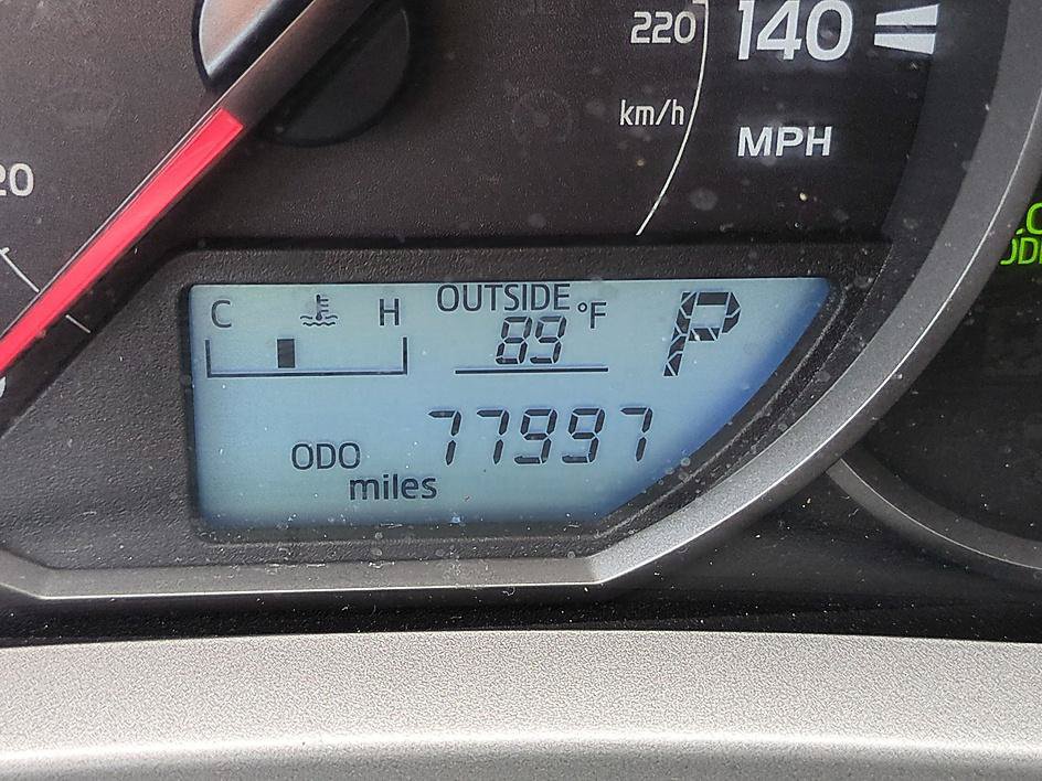 Used 2016 Toyota RAV4 LE FWD image 19
