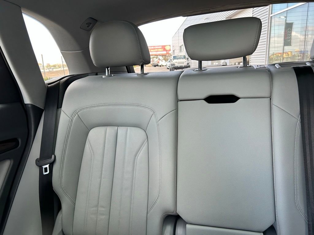 Used 2020 Audi Q5 2.0T Premium image 12