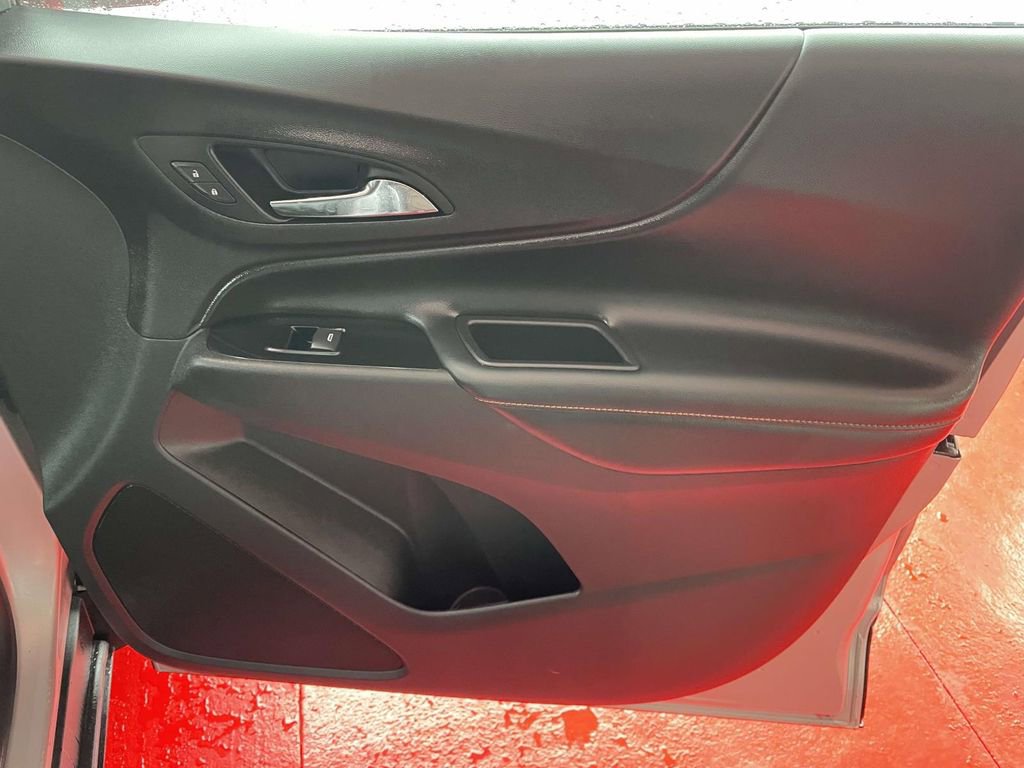 Used 2022 Chevrolet Equinox Premier image 45