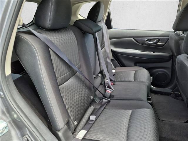 Used 2020 Nissan Rogue SV w/ Premium Package AWD/4WD image 10