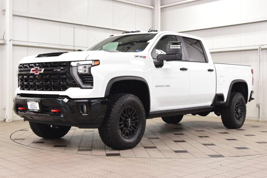 Used 2026 Chevrolet Silverado 2500 ZR2 AWD/4WD image 3