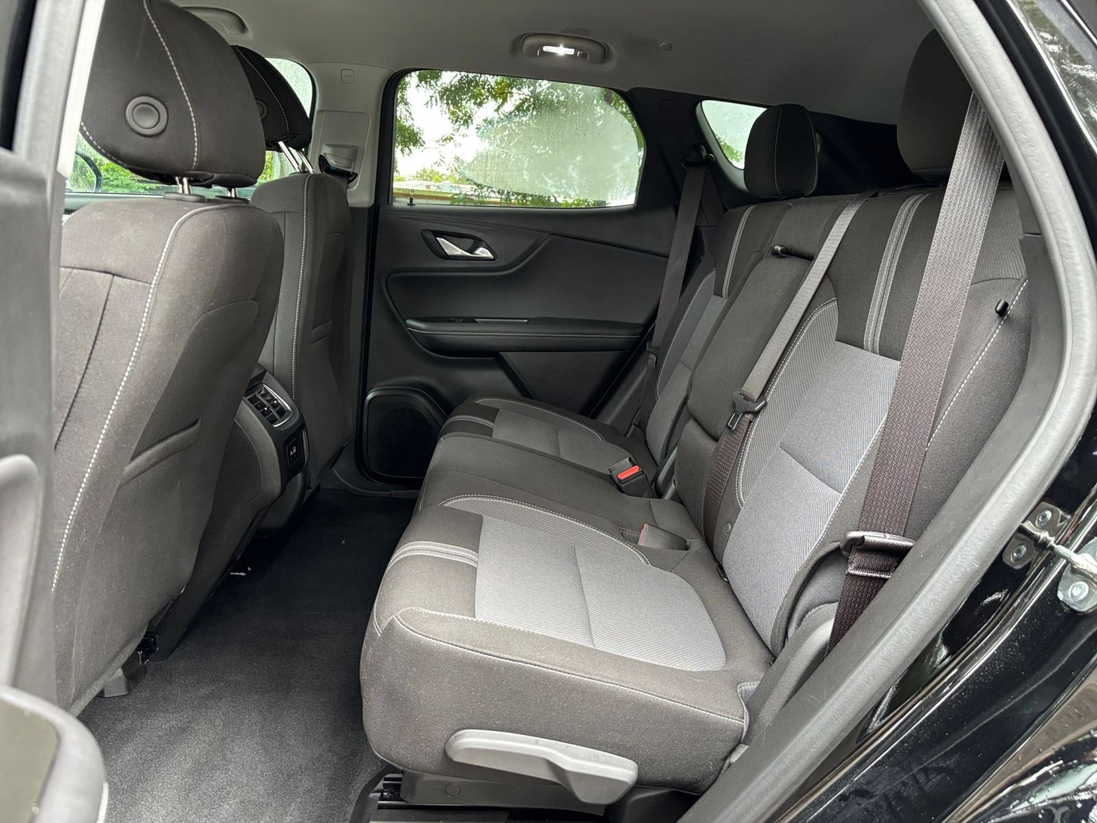 Used 2026 Chevrolet Blazer LT FWD image 25