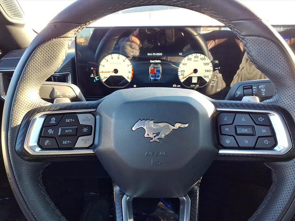 Used 2025 Ford Mustang GT Premium image 22