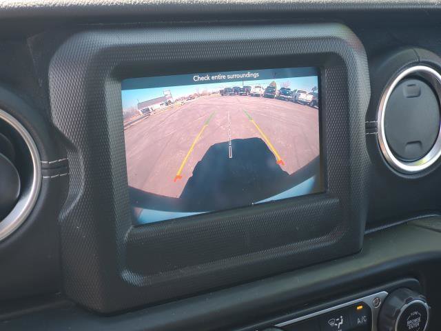 Used 2021 Jeep Wrangler Unlimited Sahara w/ LED Lighting Group AWD/4WD image 14