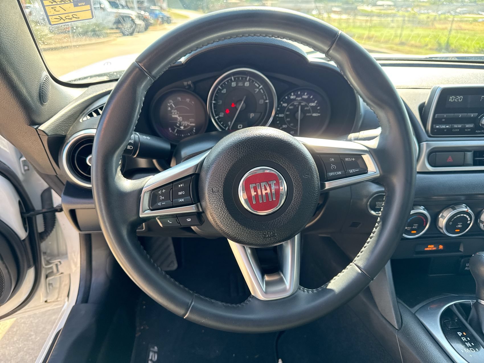 Used 2017 FIAT 124 Spider Classica RWD image 14