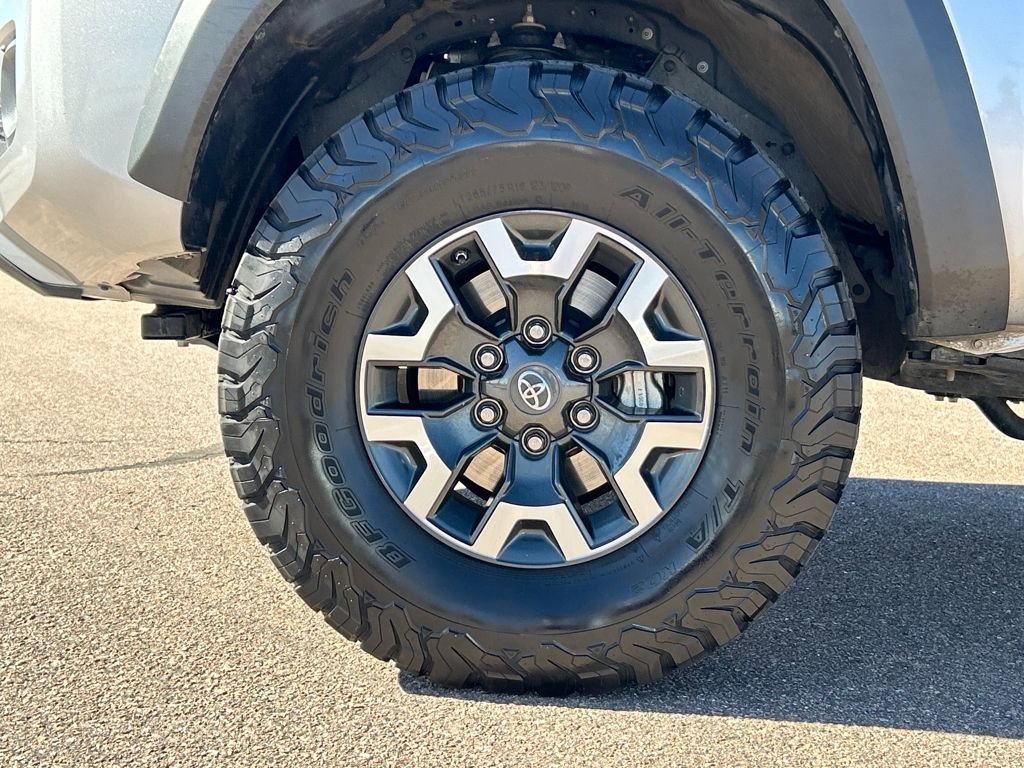 Used 2020 Toyota Tacoma TRD Off-Road w/ TRD Premium Off Road Package image 23