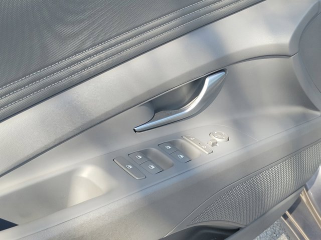 Certified 2023 Hyundai Elantra SEL w/ Convenience Package image 15