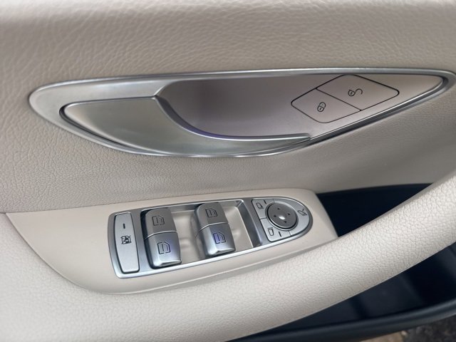 Used 2017 Mercedes-Benz E 300 image 13