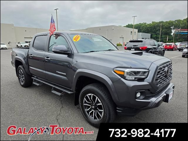 Used 2022 Toyota Tacoma TRD Sport w/ Technology Package AWD/4WD image 1