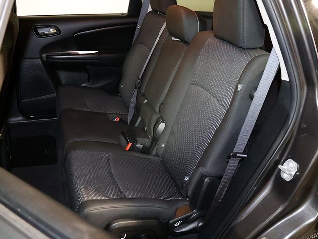 Used 2019 Dodge Journey SE w/ Connectivity Group FWD image 13