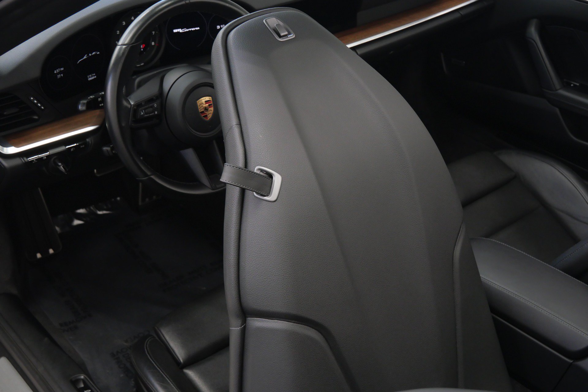 Used 2020 Porsche 911 Carrera image 34