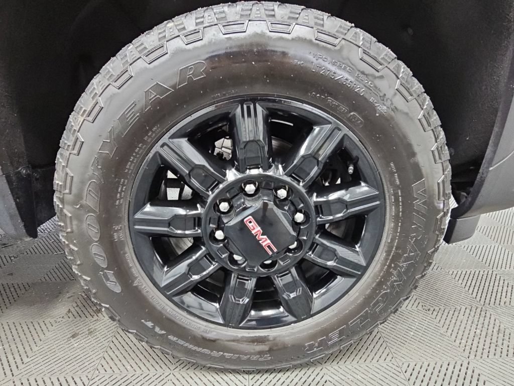 Used 2024 GMC Sierra 2500 AT4 w/ Technology Package AWD/4WD image 51