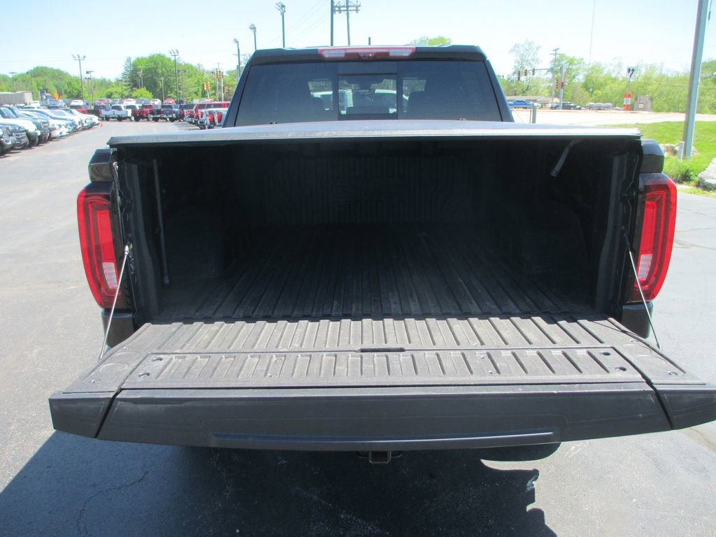 Used 2022 GMC Sierra 1500 AT4 w/ AT4 Premium Package AWD/4WD image 9