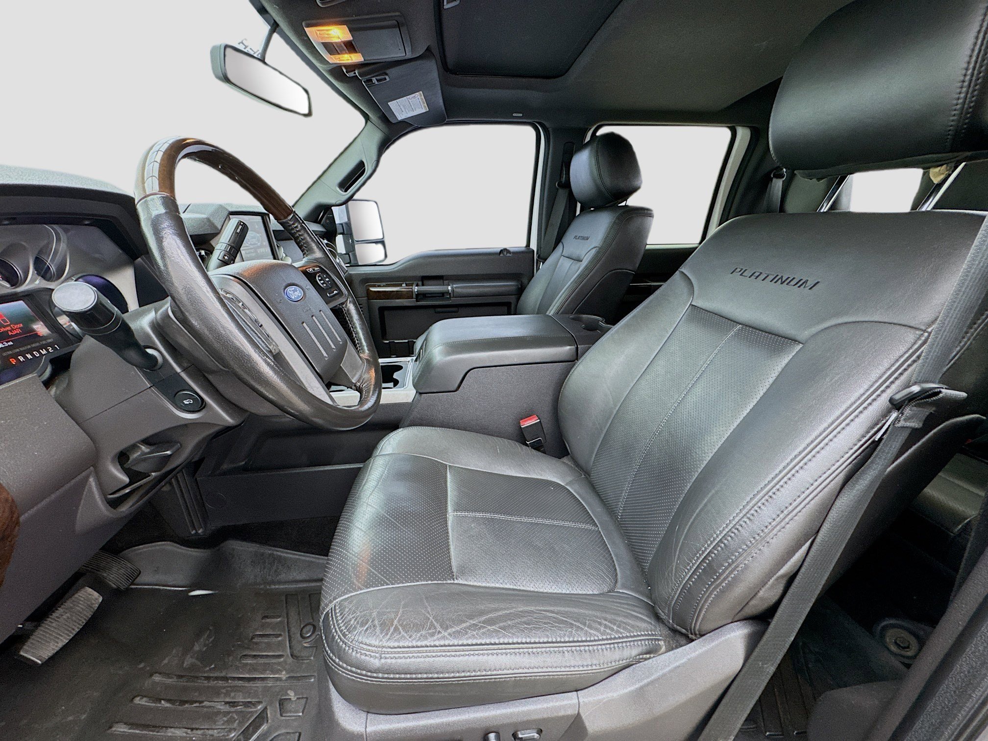 Used 2015 Ford F350 Platinum image 13