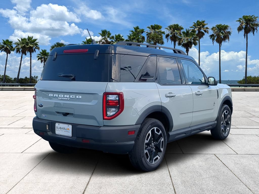 Used 2023 Ford Bronco Sport Outer Banks w/ Tech Package AWD/4WD image 4