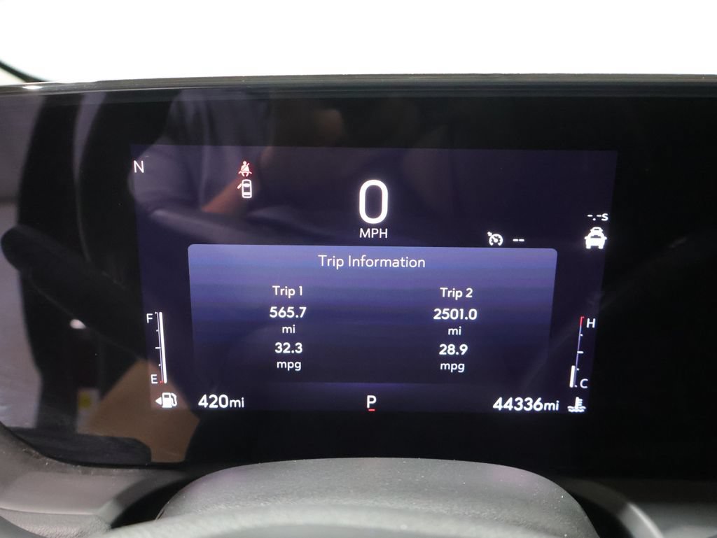 Used 2024 Buick Encore GX Preferred AWD/4WD image 39