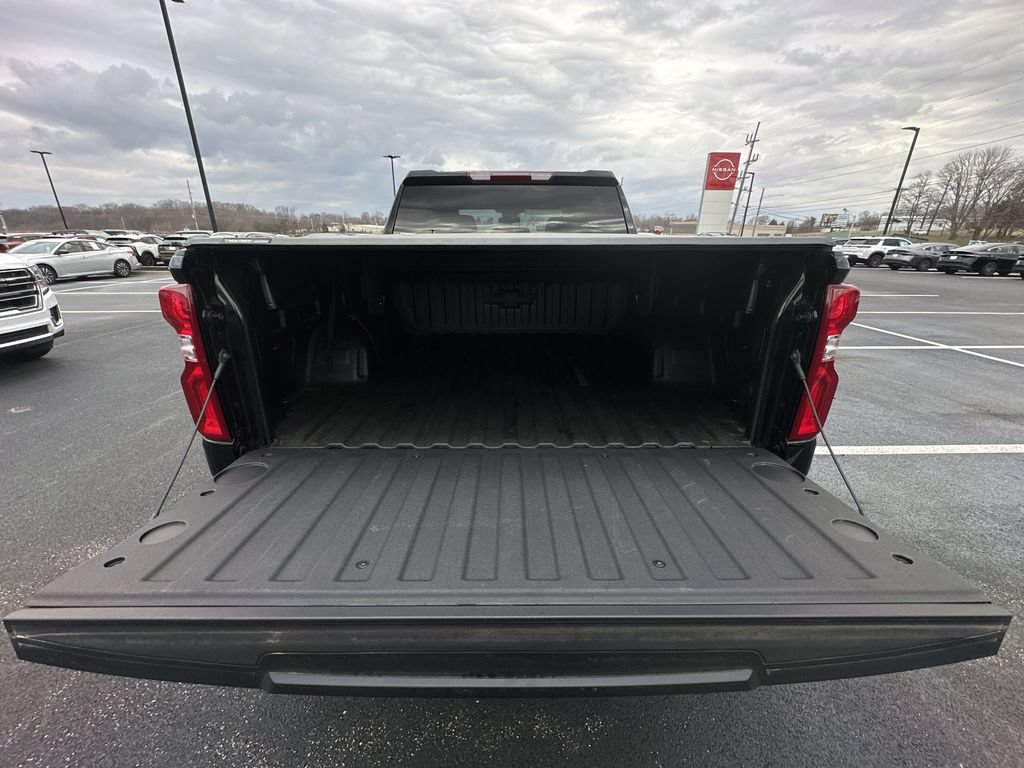 Used 2025 Chevrolet Silverado 1500 LT Trail Boss AWD/4WD image 23