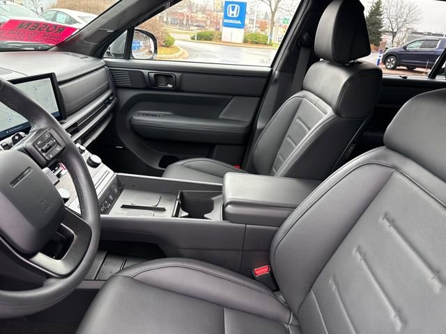 Certified 2025 Hyundai Santa Fe Calligraphy image 14