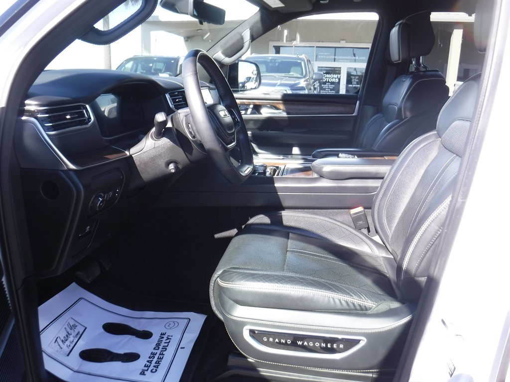 Used 2023 Jeep Grand Wagoneer L Series II image 14