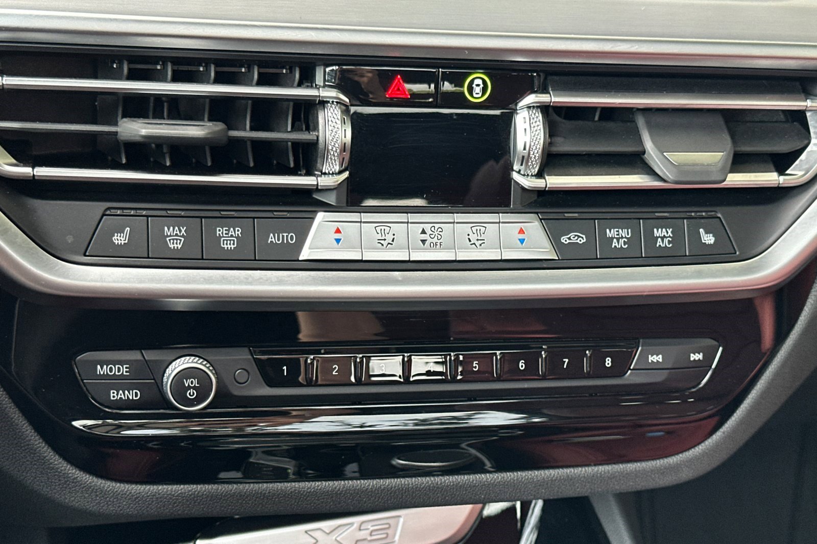 Used 2024 BMW X3 xDrive30i w/ Convenience Package image 26