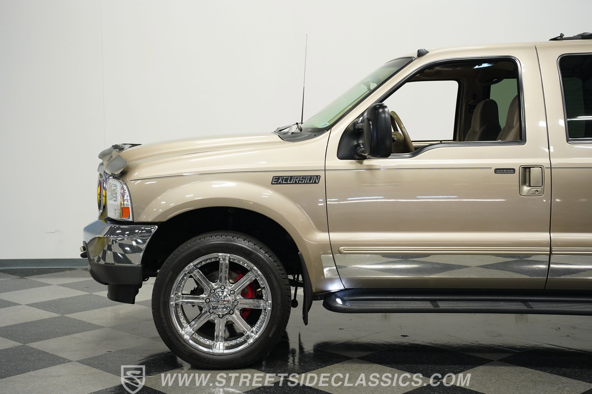 Used 2000 Ford Excursion XLT image 22