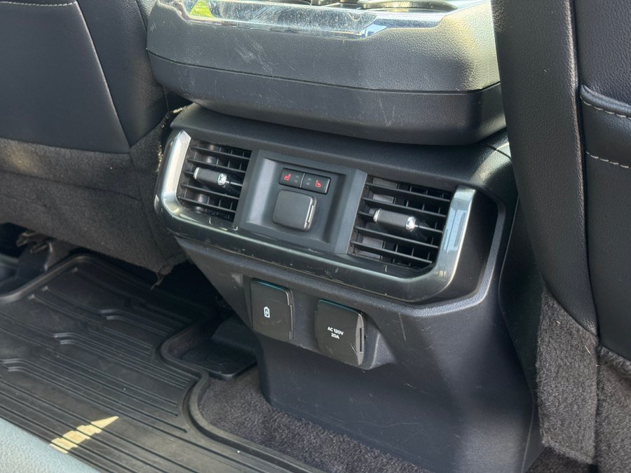 Used 2021 Ford F150 Lariat w/ Luxury Package w/ Equipment Group 502A High AWD/4WD image 36