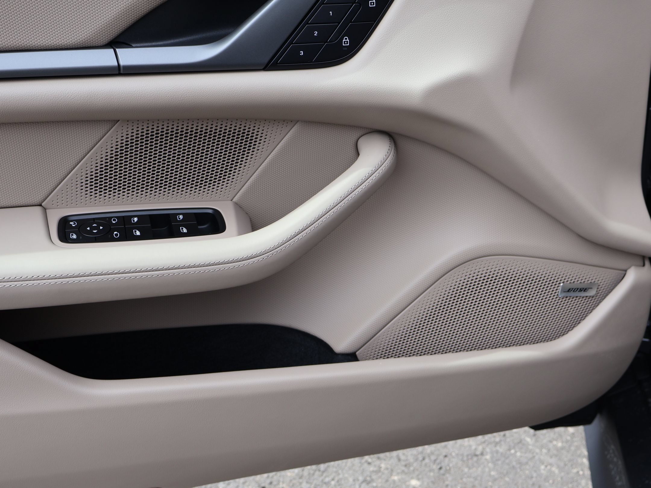 New 2026 Porsche Taycan AWD/4WD image 15
