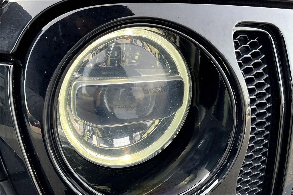 Used 2019 Jeep Wrangler Unlimited Sahara w/ Dual Top Group image 31