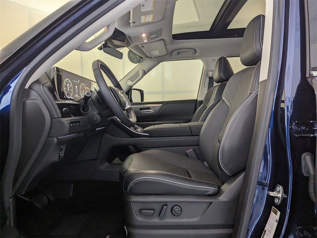 Used 2025 INFINITI QX80 Luxe image 6