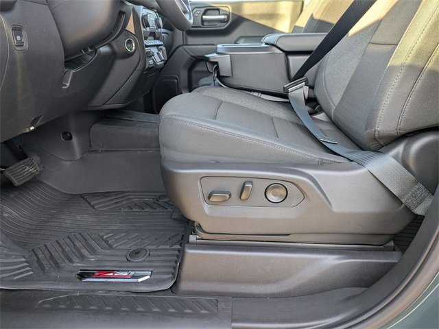 New 2026 Chevrolet Silverado 1500 Custom Trail Boss w/ Dark Appearance Package image 11