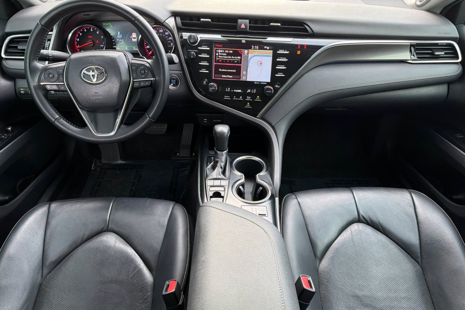 Used 2018 Toyota Camry XSE w/ Driver Assist Package image 17