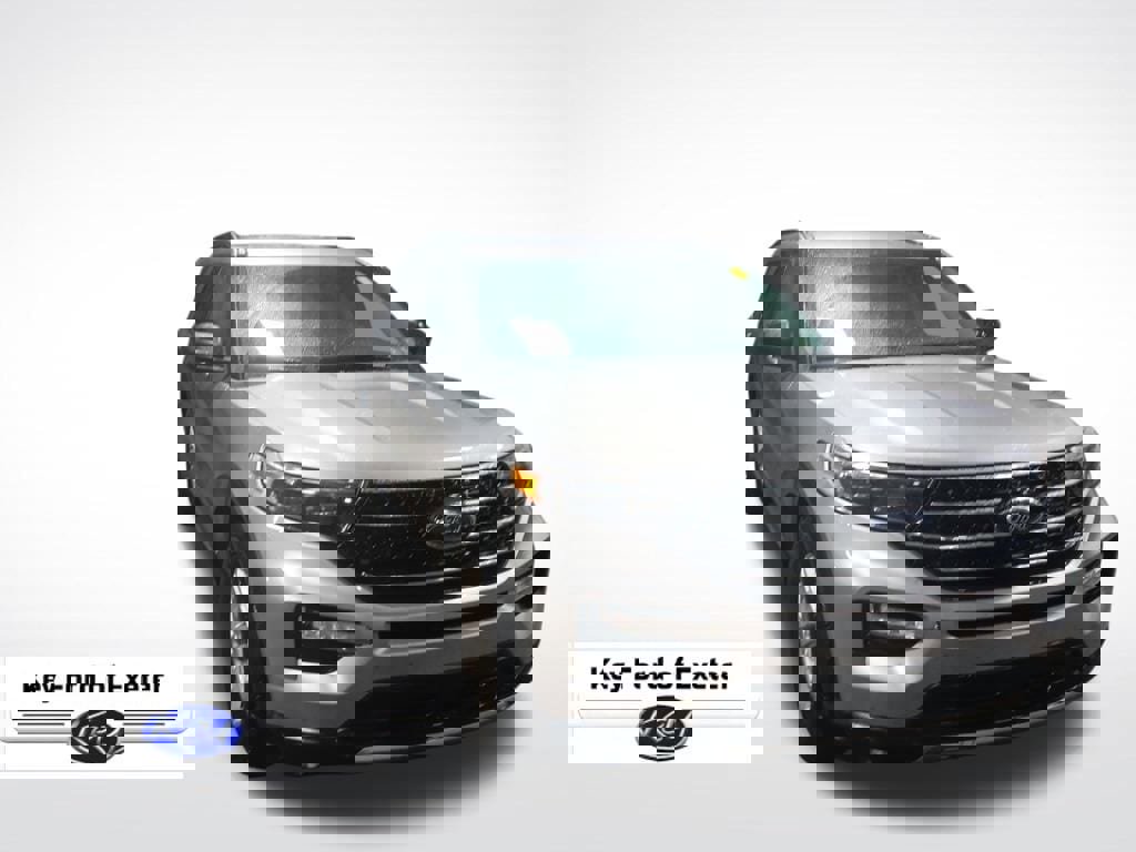 Used 2021 Ford Explorer XLT w/ Equipment Group 202A image 2