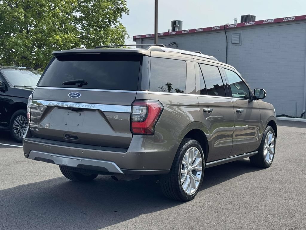 Used 2018 Ford Expedition Limited w/ Equipment Group 302A AWD/4WD image 23