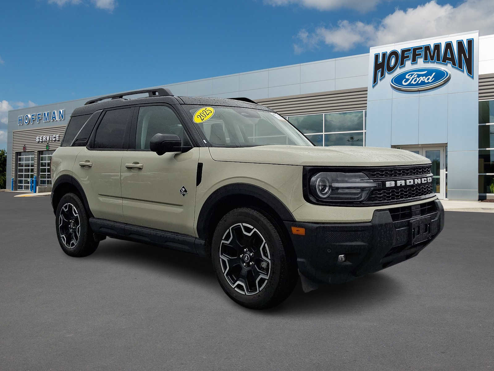 Used 2025 Ford Bronco Sport Outer Banks w/ Outer Banks Tech Package+ image 1