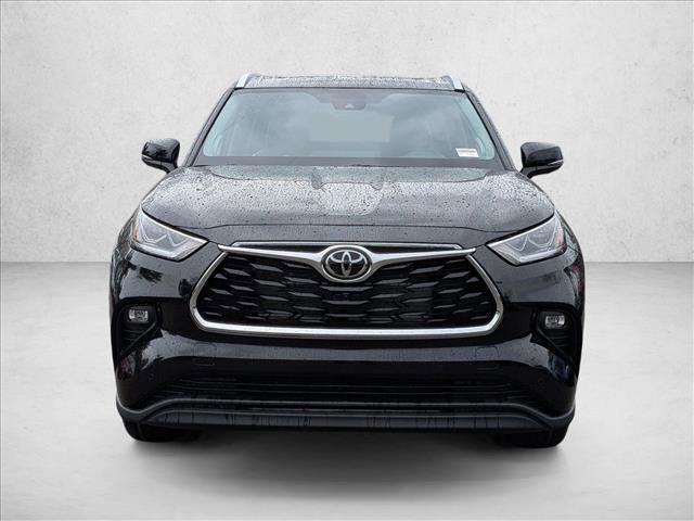 New 2026 Toyota Highlander Limited image 6