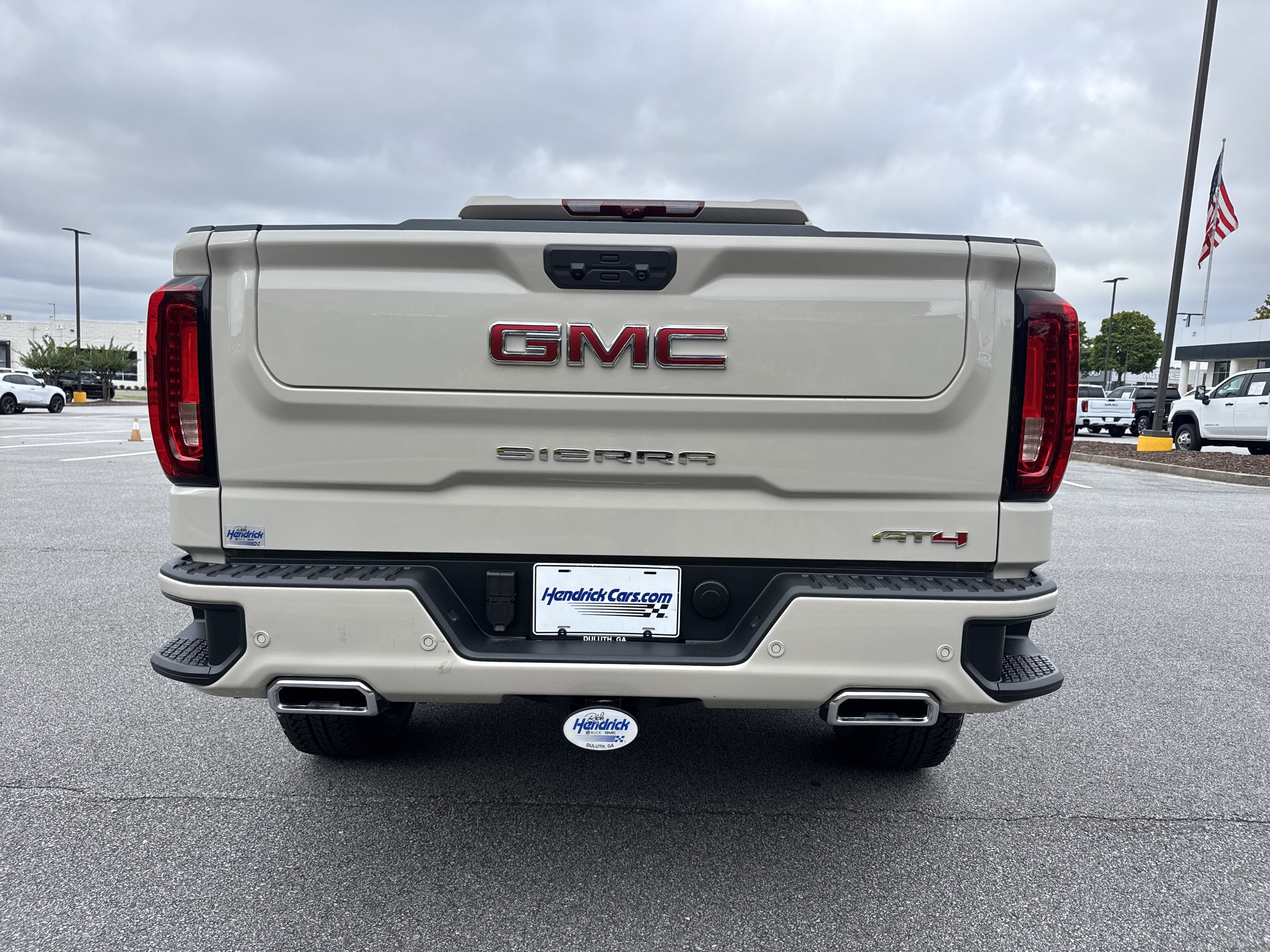 New 2026 GMC Sierra 1500 AT4 w/ AT4 Premium Package AWD/4WD image 9