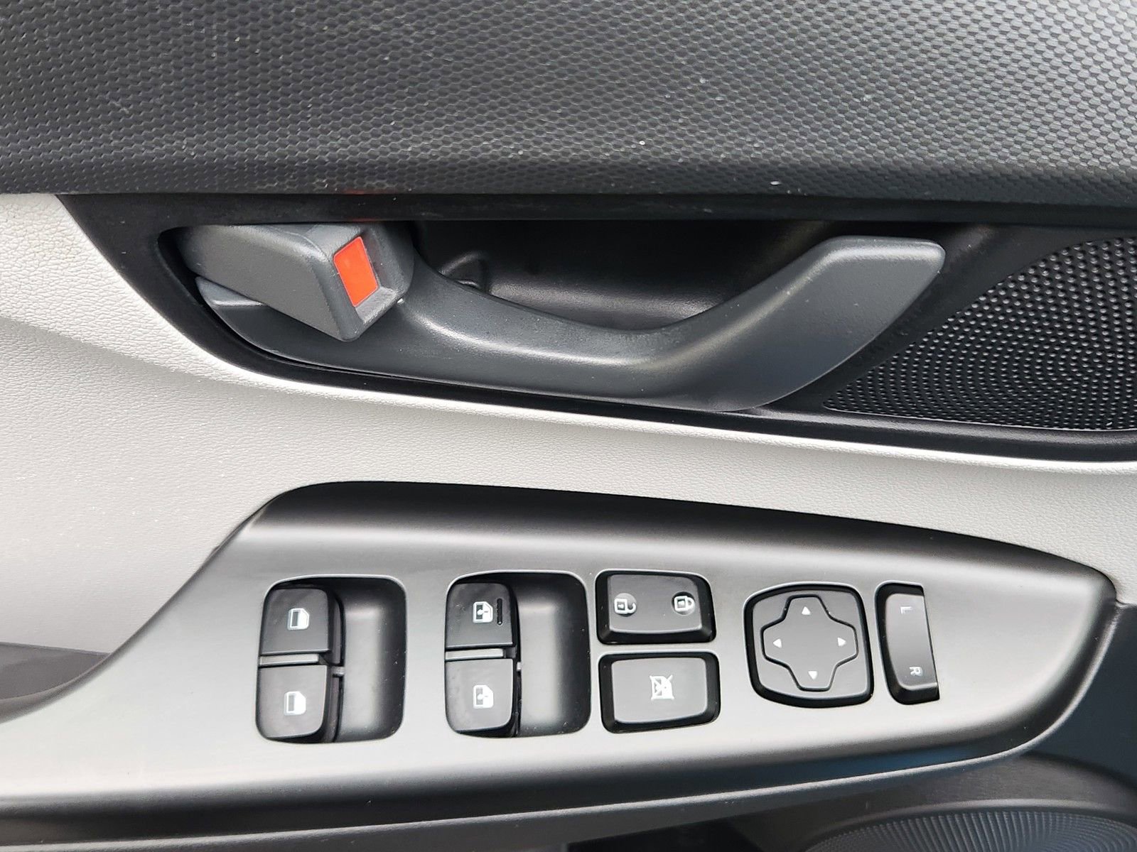 Certified 2023 Hyundai Kona SEL image 34