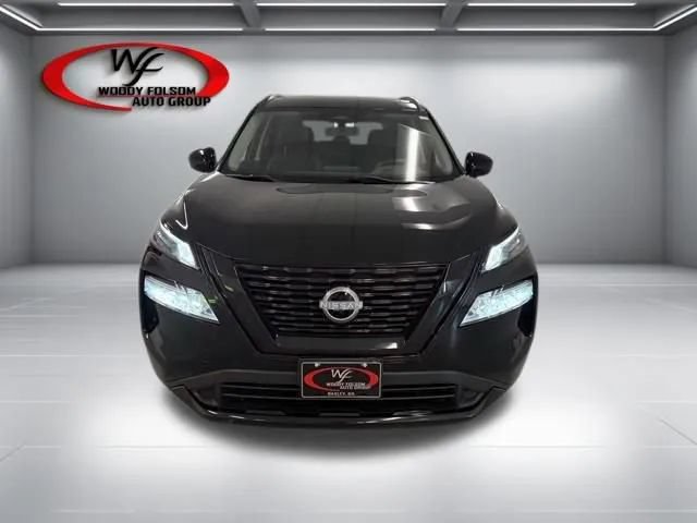 Used 2023 Nissan Rogue SV w/ SV Premium B Package AWD/4WD image 2